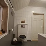 Romslig I Underetasje *